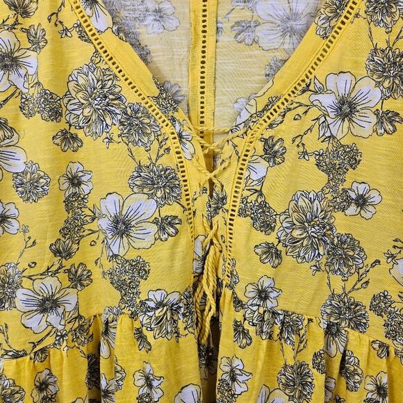 Torrid Floral Babydoll Slub Front Blouse – Yellow M/L - Picture 2 of 7